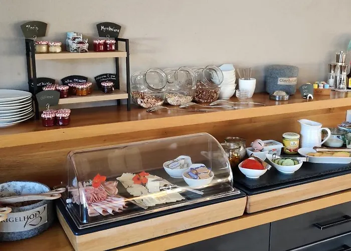 ホテル Brigel-hof 3*